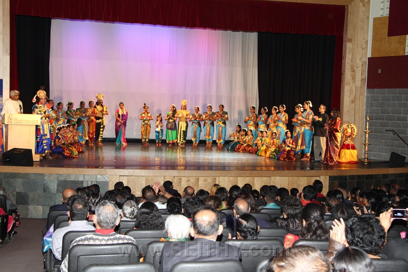 LORDKRISHNA-TORONTO300313SEITHY (422)